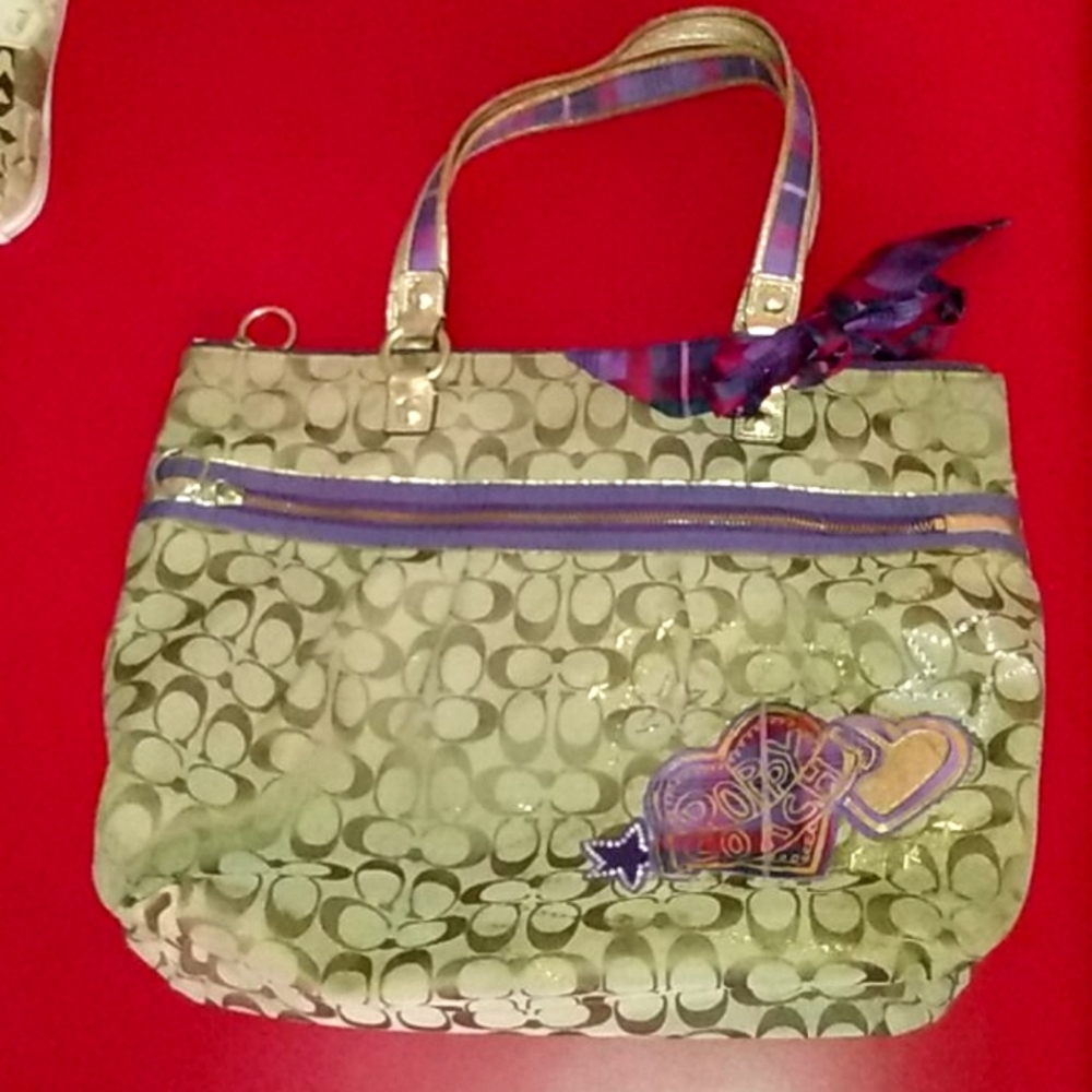 Coach poppy coach over size handbag